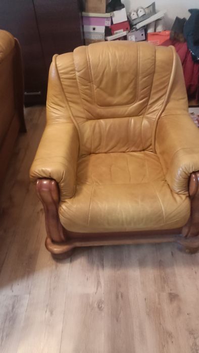 Sprzedam fotel używany że skory