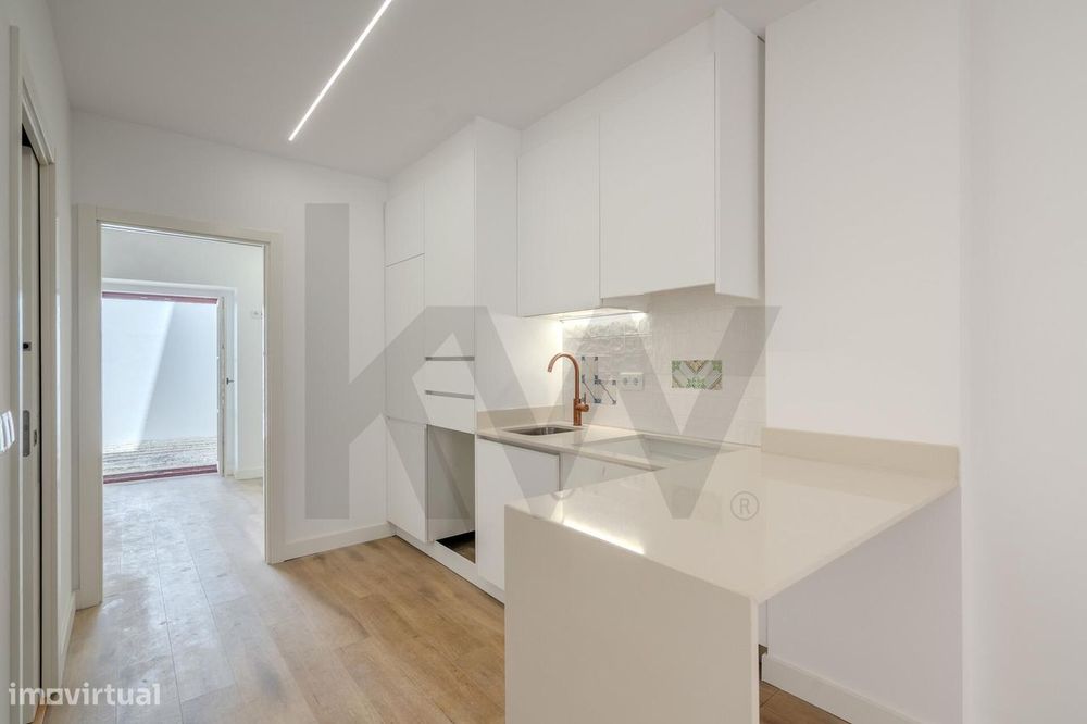 114 Passadiço Design - T1, com 44 m2 e Logradouro de 19 m2 — Santo António, Lisboa