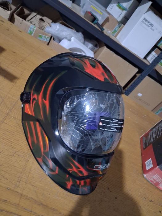 Capacete soldar Parkside novo