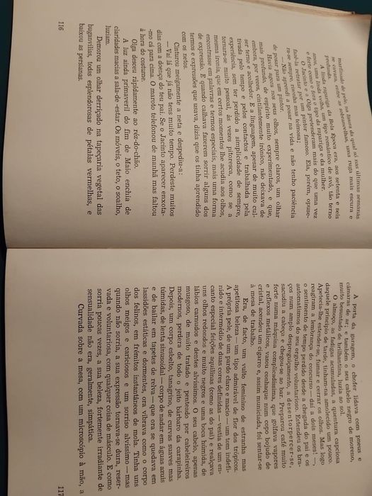 Livro “PELE” (1a edição)