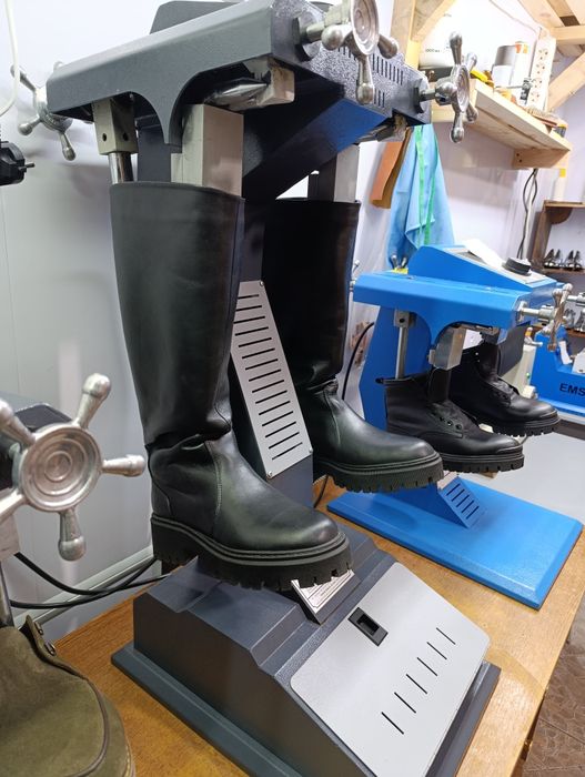 Професійна розтяжка взуття