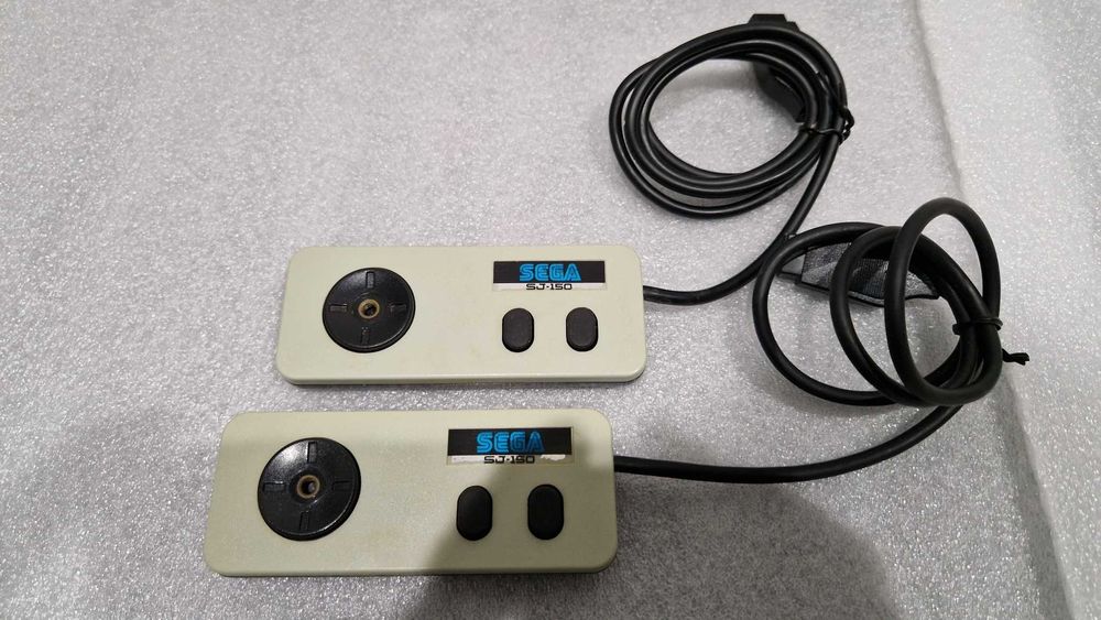 Zestaw: Sega SG-1000 II + BOX + klawiatura Sega SK-1100