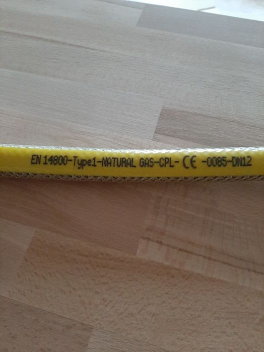 Przewód elastyczny do gazu prosty 1/2" 1000 mm