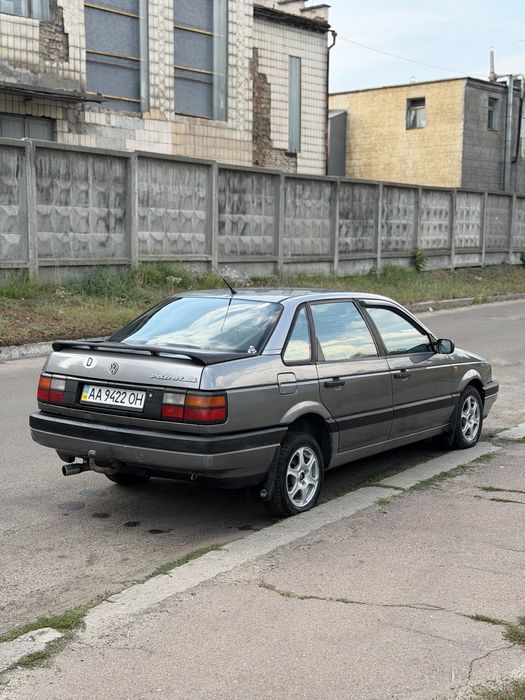 VW Passat B3 2.0