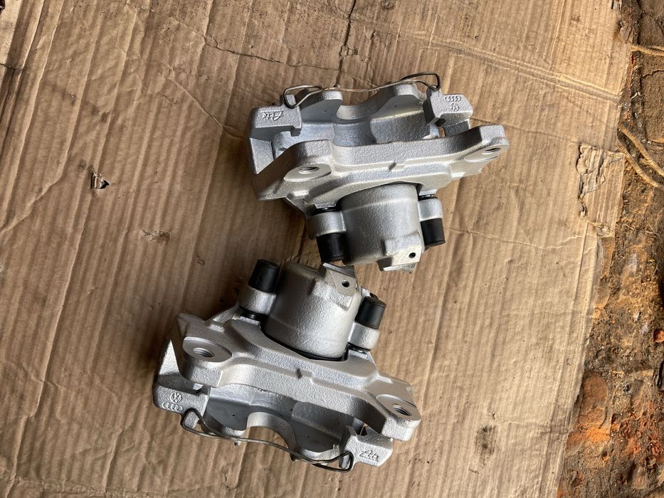 Ауді а4б6 а4б7  супорта в ідеальному стані оригінал