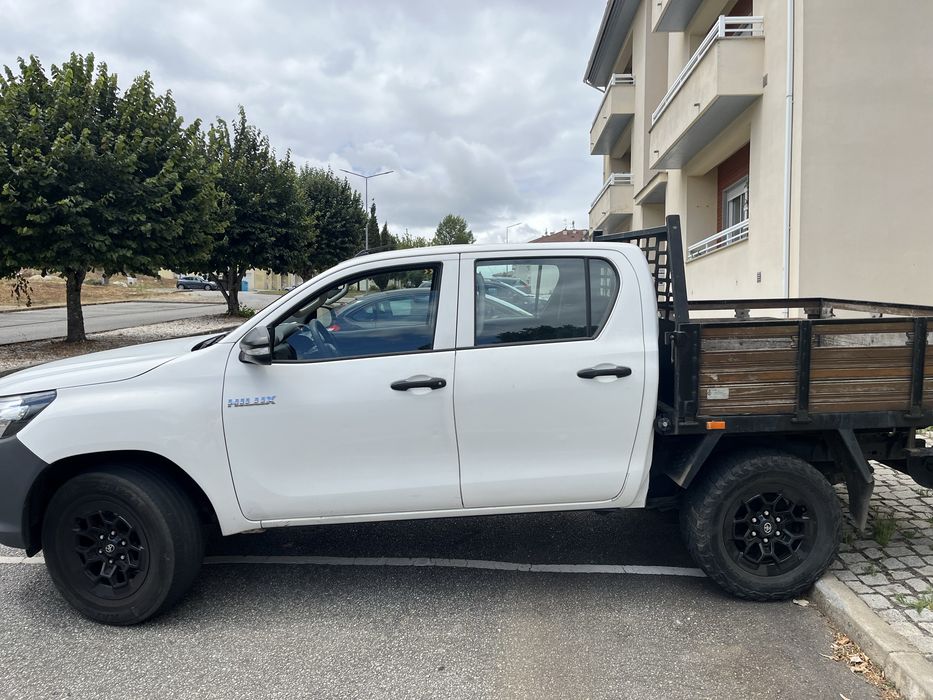 Toyota Hilux 4X2