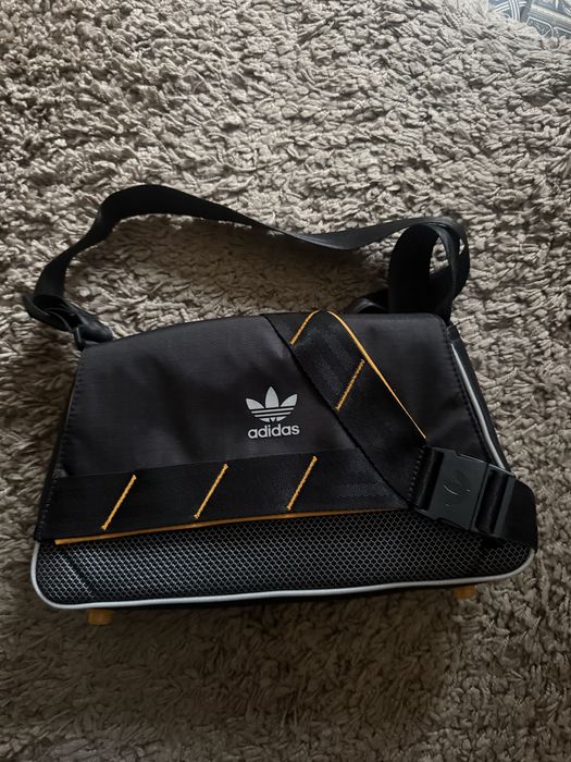 Сумка adidas . Нова