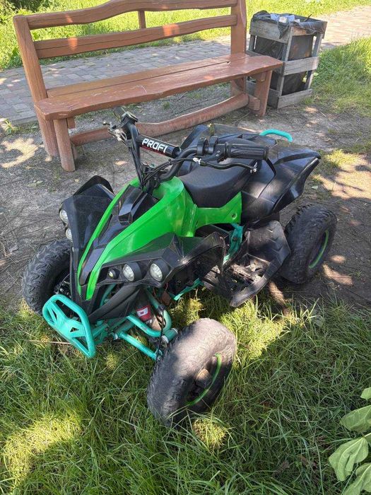 Продам дитячий Квадроцикл Profi HB-EATV1000Q