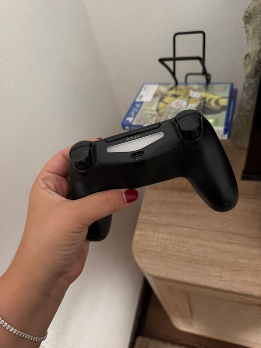 PlayStation 4 fat 500gb + 3 jogos