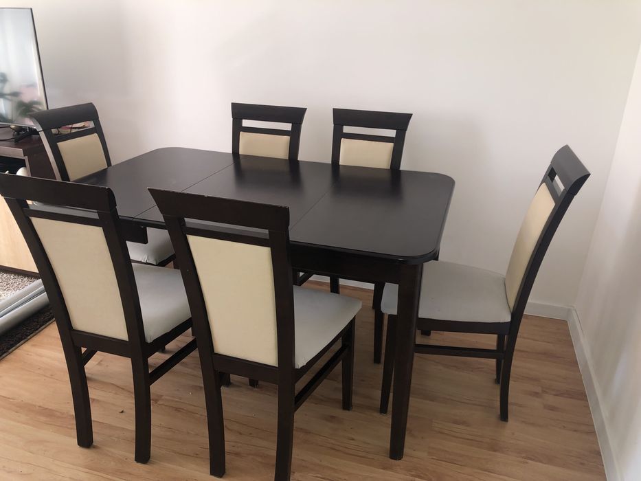 Stół rozkladany do 240 cm z krzesłami