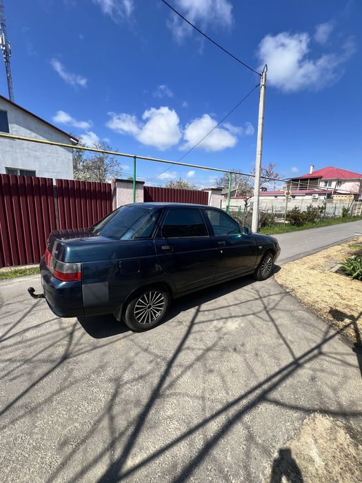 Продам  автомобиль ваз 2110 1.6 бензин