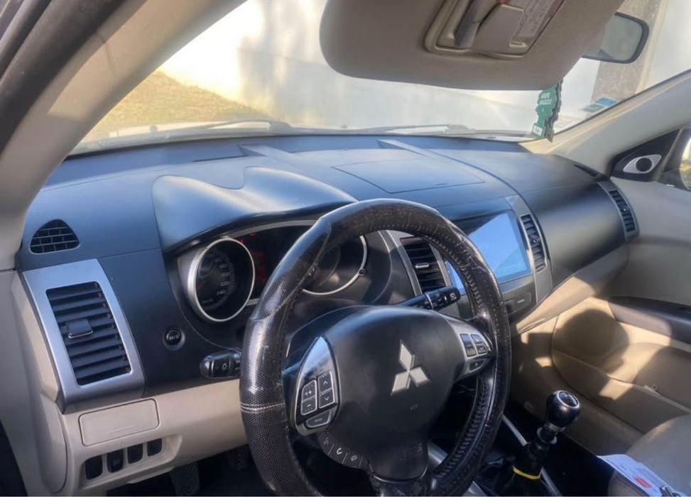 Mitsubishi outlander