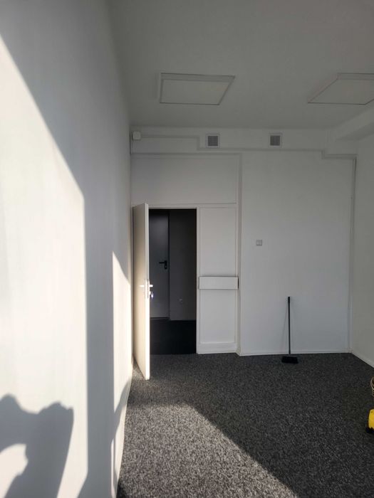 Biuro na wynajem Łódź Teofilów | 18m² | TeoPark Wersalska 47/75 | parking | recepcja | 24/7