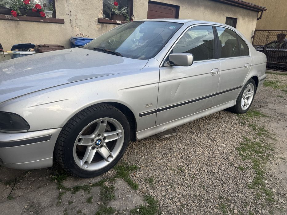 BMW E39 523i 2.5 b automat