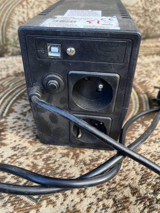 ДБЖ Volt Polska 850VA/480W 9Ah, бесперебійник, UPS