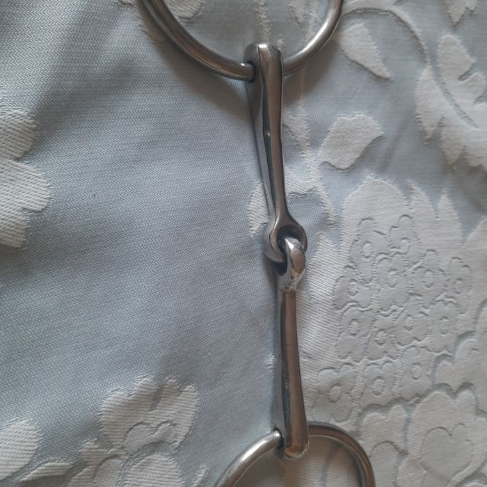 Трензель-дев'ятка для коней і поні