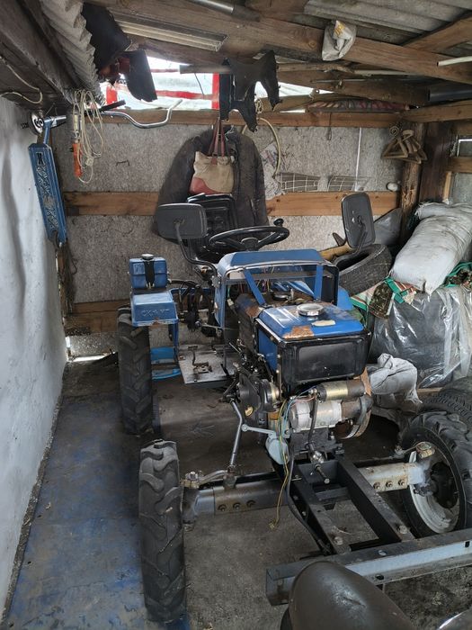 Продам трактор скаут