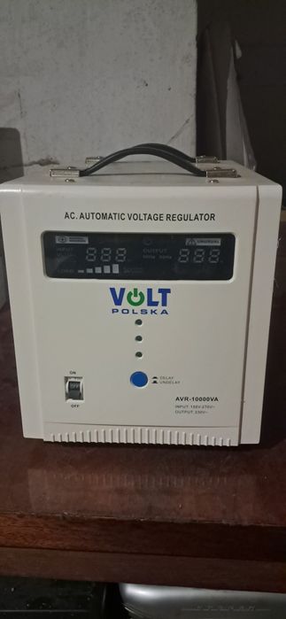 Стабілізатор напруги Volt Polska 10000 кіловат