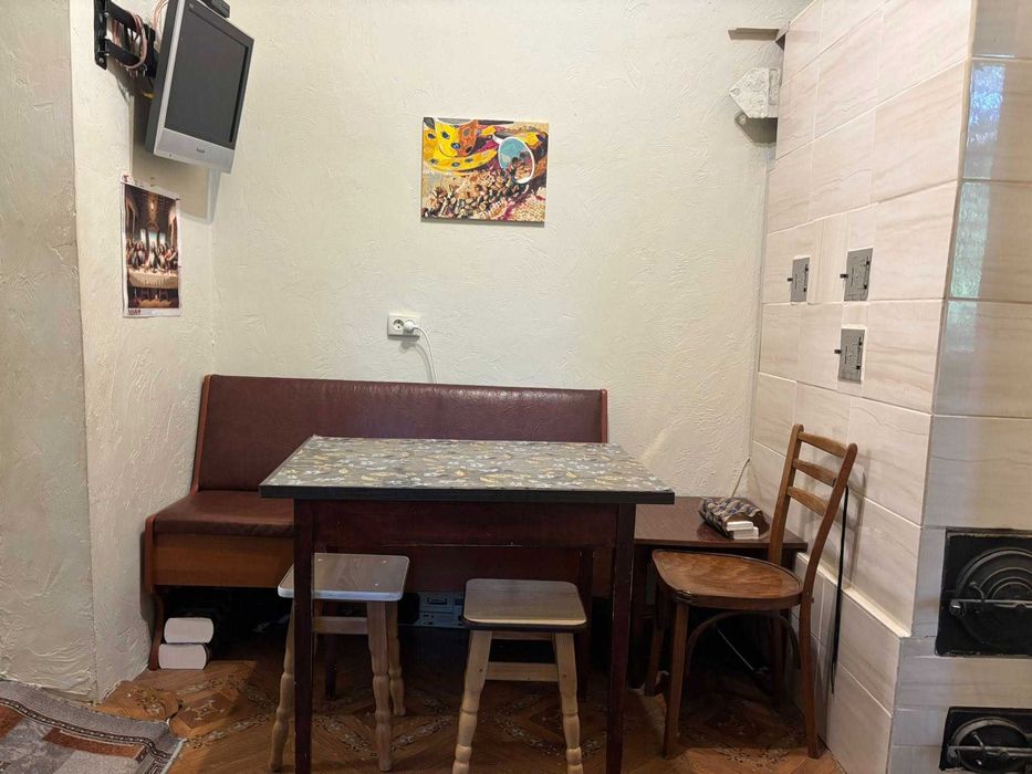 Продаж 2к квартири в центрі м.Тульчин з гаражем