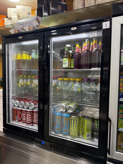 Expositor Frigorifico Bebidas - Udifri - 210L