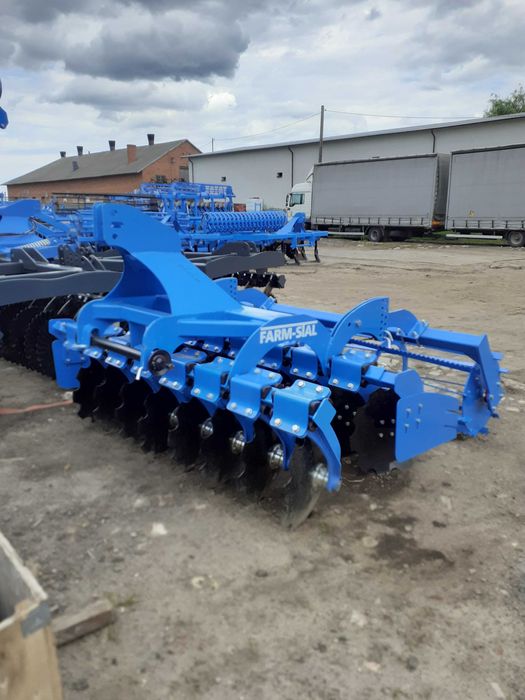 Brona talerzowa 2m FARM-STAL Opoczno,Pajeczno,Bełchatów,Kutno.Brzeziny