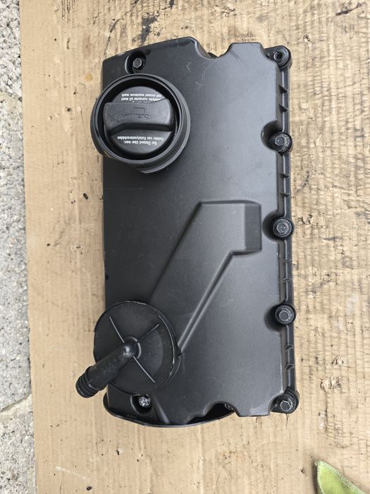 Крышка клапана кришка клапанів VW PASSAT B5 1.9 TDI   038103469R