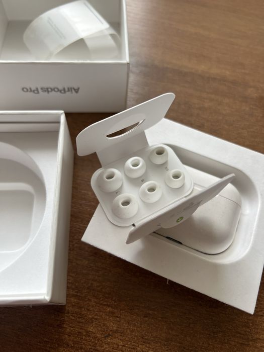 Airpods pro оригінал