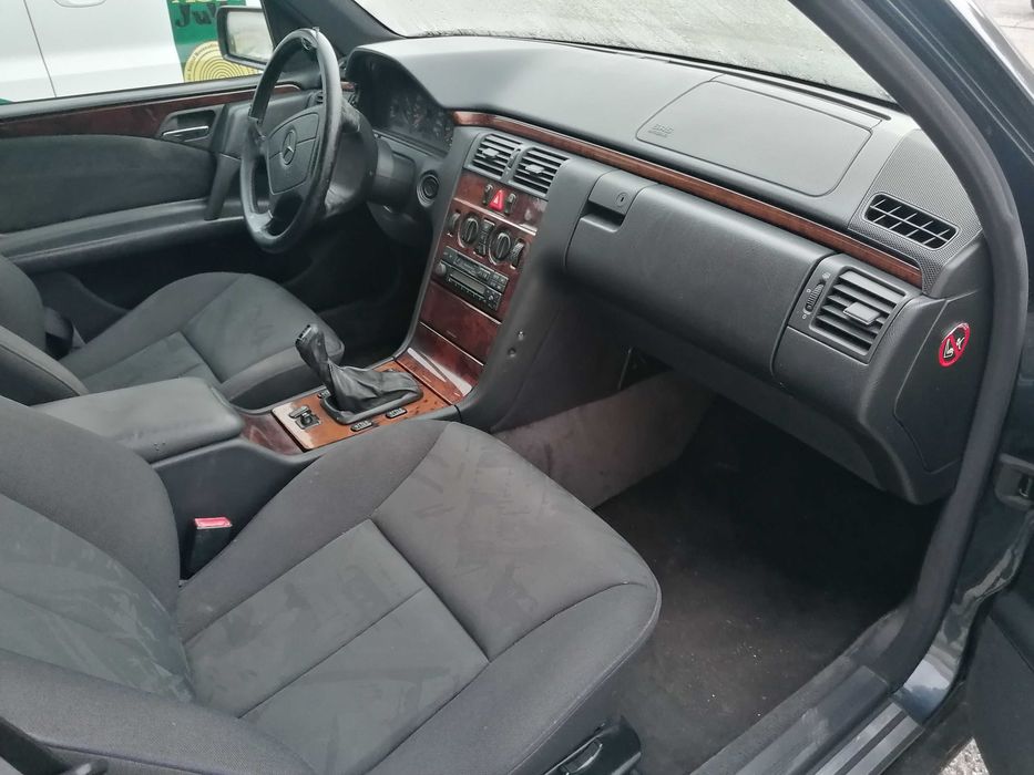 Mercedes Classe E 220d 1998