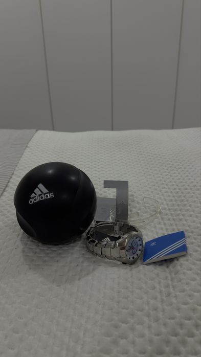 Relógio Adidas Cronógrafo em Aço ADP1091 - Completo c/ Caixa