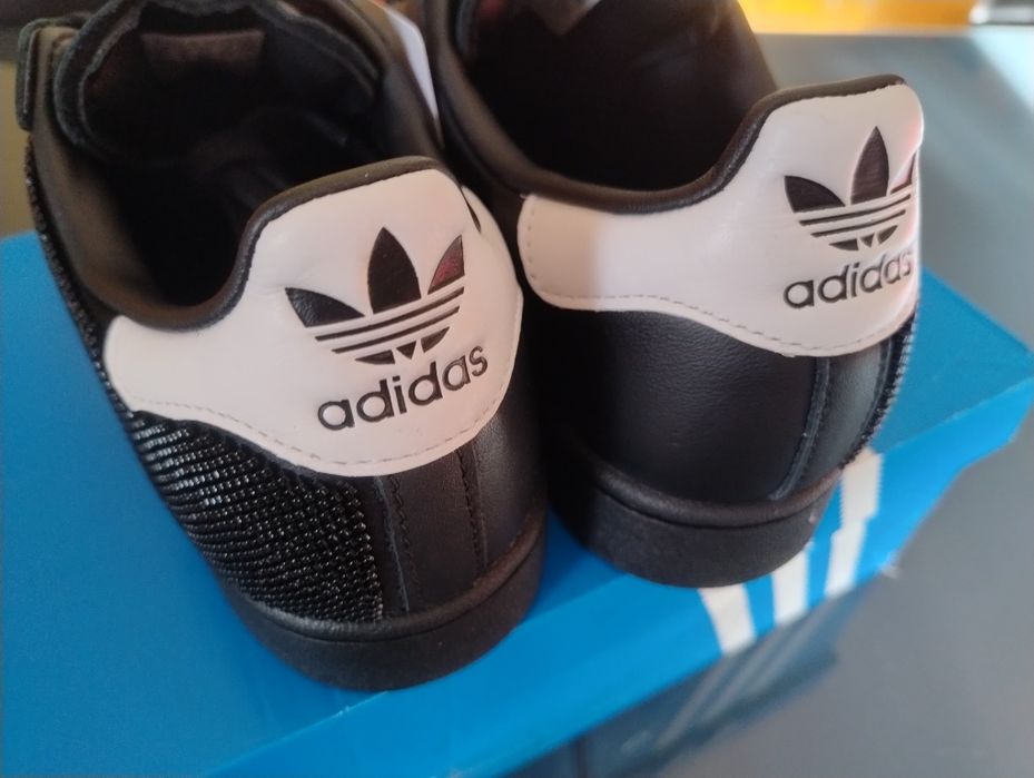 Sapatilhas Superstar II Adidas com missangas n39 1/3