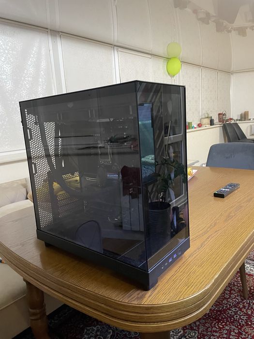 Корпус  NZXT H6 Flow RGB