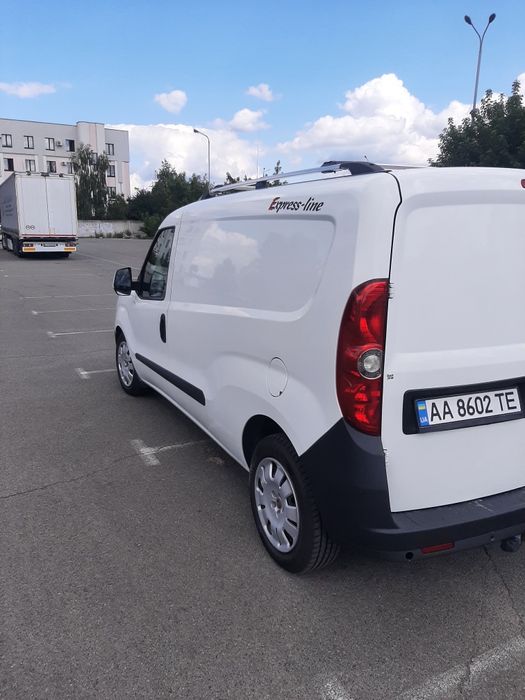 Продам Fiat добло 1.6 турбо дизель .Грузовик максимальна база.