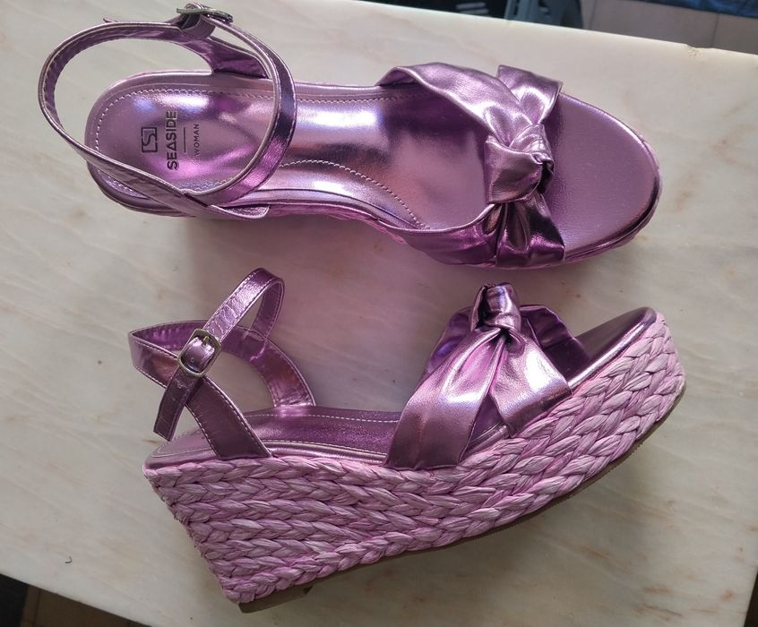 Sandálias Seaside praticamente novas