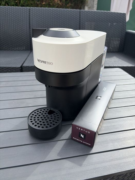 Nespresso Vertuo Pop / 6meses máximo de uso / Oferta de 1pack cápsulas Ristreto Intenso