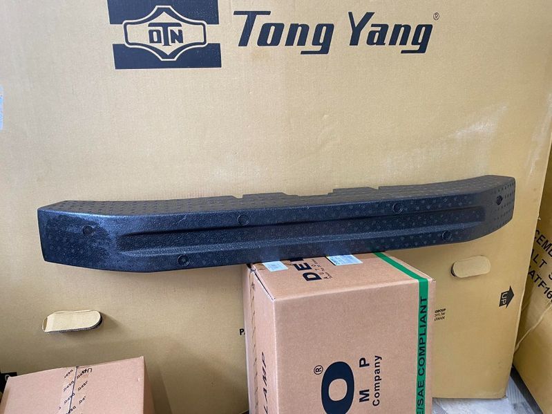 усилитель бампера шина Volkswagen Passat B7 B8 USA 2011- B7