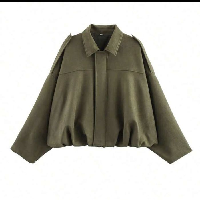 ТЕРМІНОВО ПРОДАЮ / Стильний бомбер