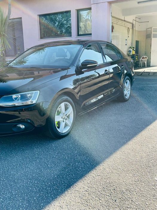 Volkswagen Jetta — fotografia 3