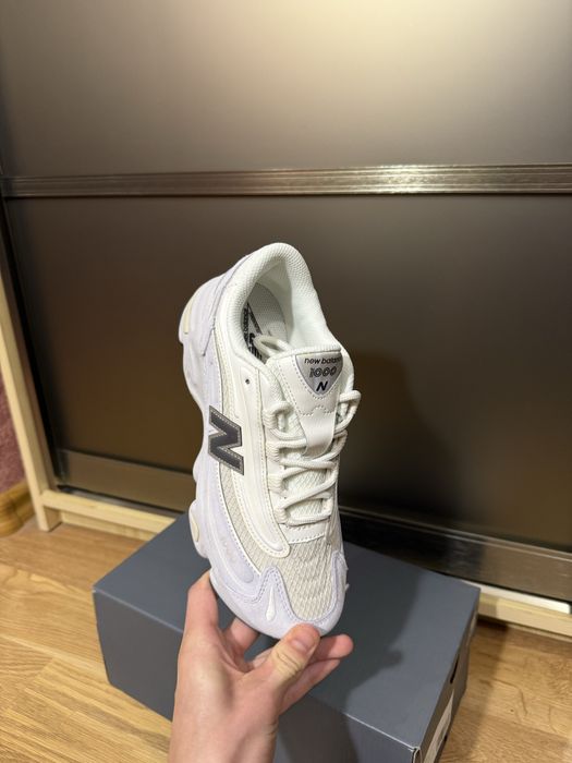 Кросівки жіночі New Balance 1000 Оригінал