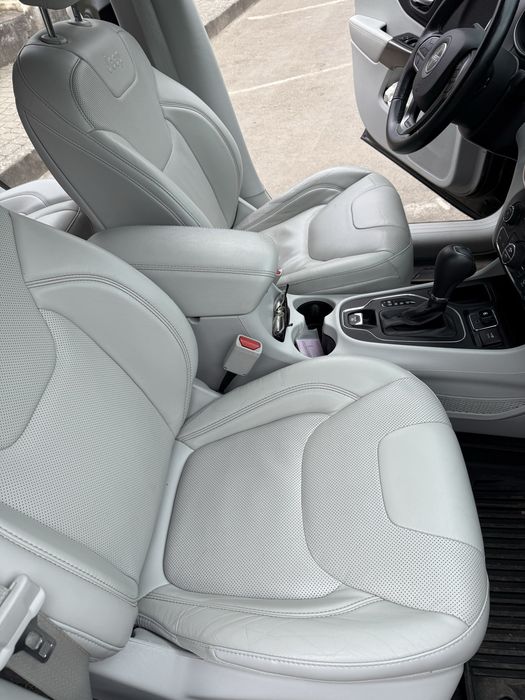 Jeep Cherokee 2020 VIN 1C4PJLMN9MD164610 фото оголошення 18 з 24