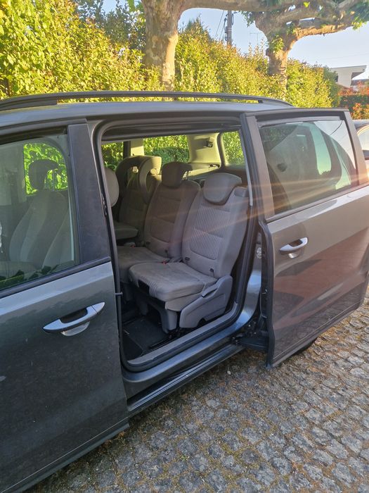 Seat Alhambra 2013