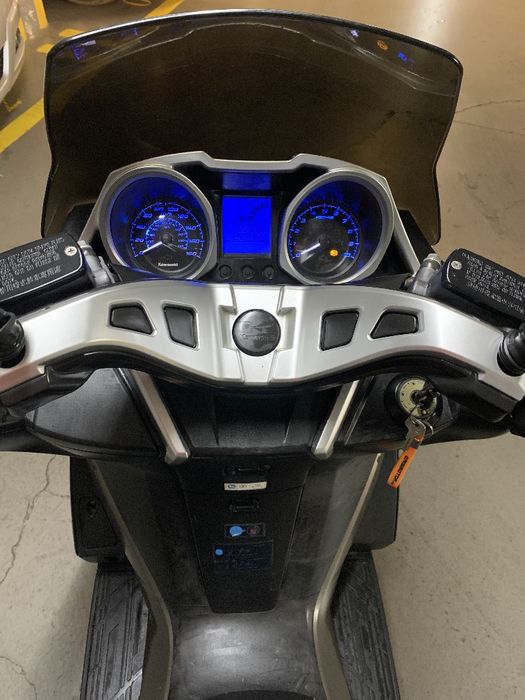 Kawasaki J 300 - Scooter