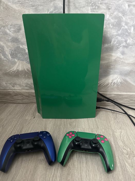 Продаю PS5 + 2 джойстика ( кастом )