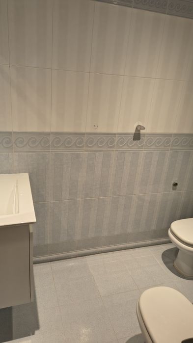 T2 - Santa Marta Pinhal - Parqueamento