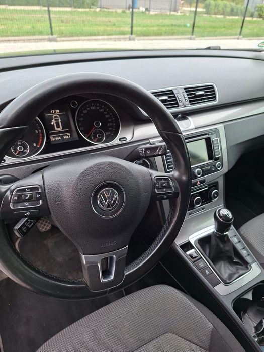 Volkswagen passat 2.0 TDI bluemotion highline