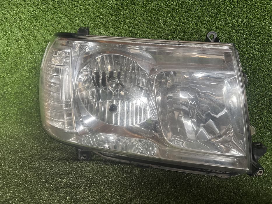 Фара правая   LAND CRUISER 100 2005-2006 рестайл