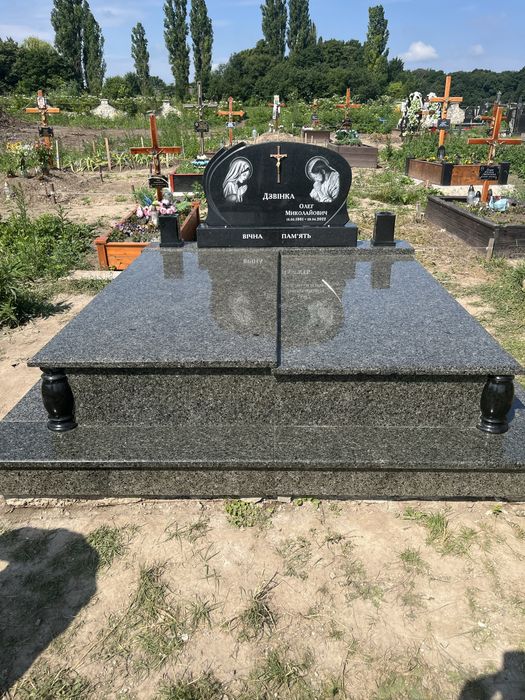 Памʼятники в Тернополі та області