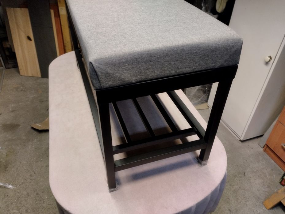 Promocja .Siedzisko z półką na buty