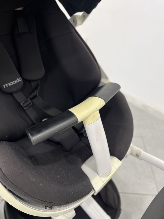 Універсальна коляска Quinny Moodd біла