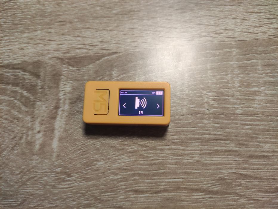 M5STICKPlus2 hacking device