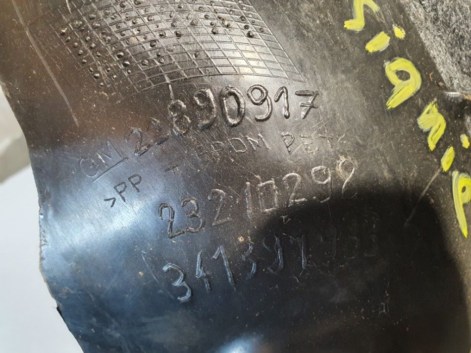 Opel Insignia nadkole prawe.